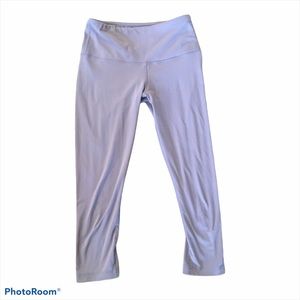 Yogalicious Lavendar Cropped Yoga Leggings